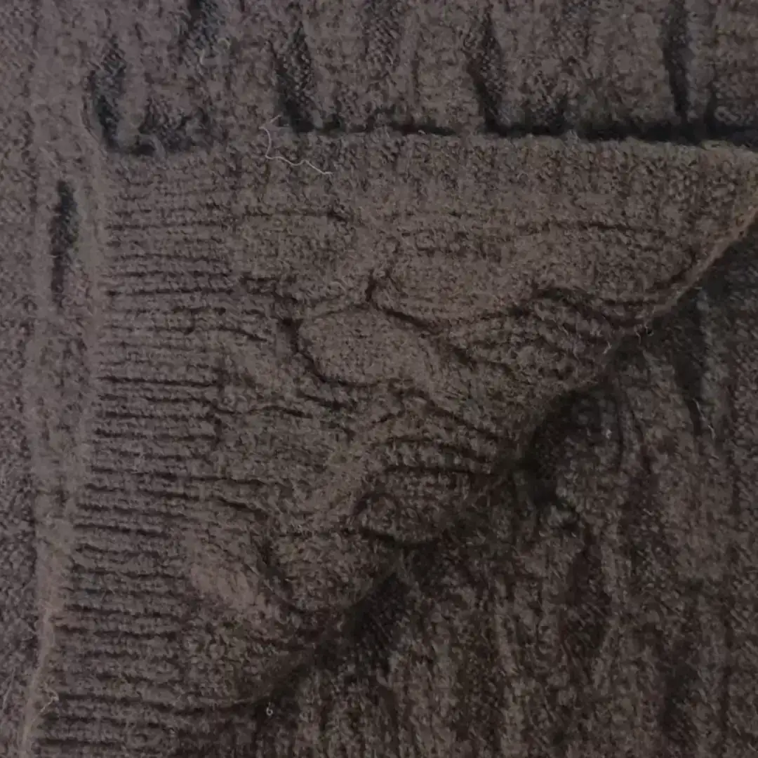 China Yarn for Ladies Vest (Sweater),Men’s Vest (Sweater),Open Cardigan (Sweater),Full-Zipper Cardigan (Sweater),Half-Zipper Cardigan (Sweater) Mossy Yarn Fancy Yarn Polyester Wool Spandex Recycled Polyester brown color buy from China wholesaler bulk order at wholesale price free worldwide shipping Alibaba