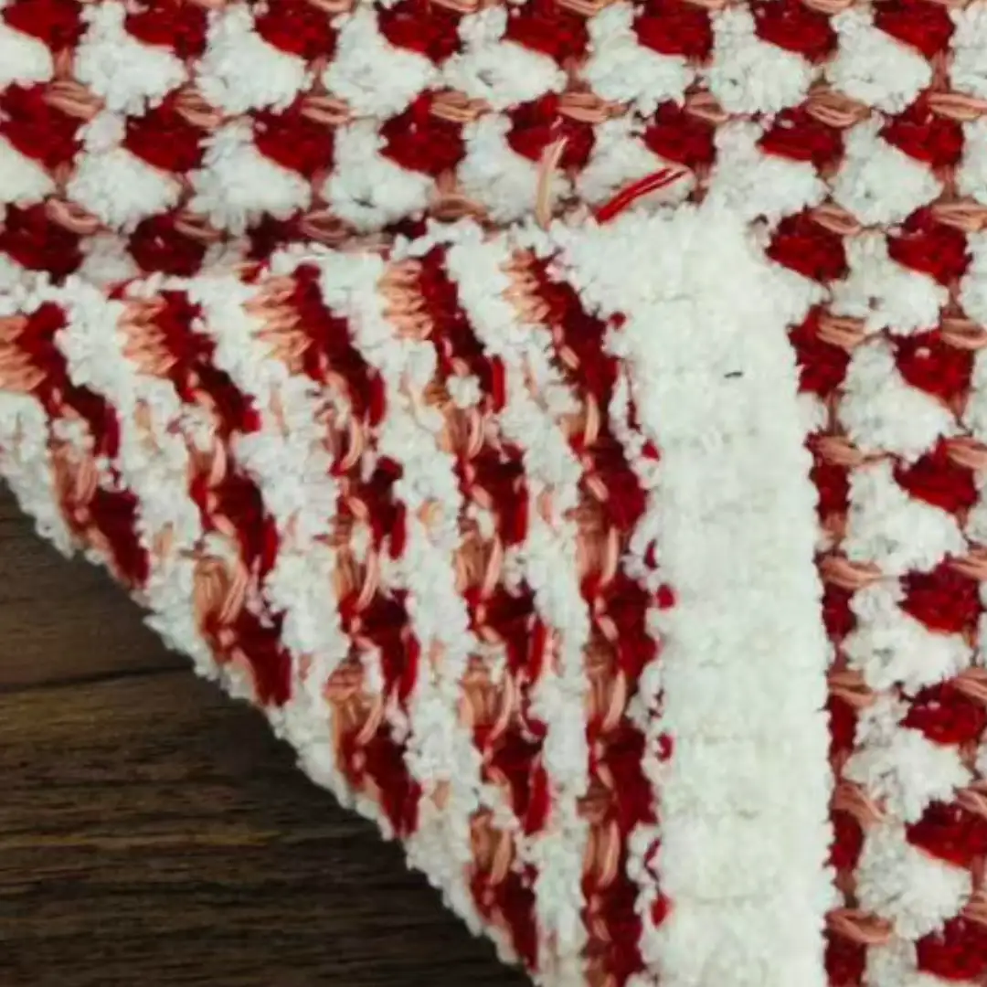 China Yarn for Open Cardigan (Sweater),Roll Neck Jumper (Sweater),U-Neck Cardigan (Sweater) Mossy Yarn Fancy Yarn Recycled Polyester off-white color buy from China wholesaler bulk order at wholesale price free worldwide shipping Alibaba