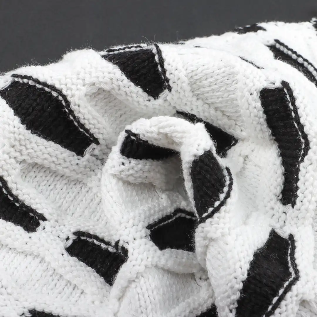 China Yarn for Full-Zipper Cardigan (Sweater),Half-Zipper Cardigan (Sweater) Tubular Tape Yarn Fancy Yarn Cotton Polyester white black color buy from China wholesaler bulk order at wholesale price free worldwide shipping Alibaba