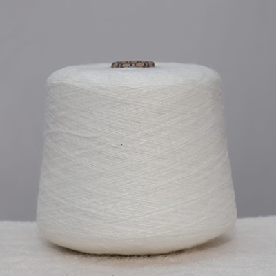 Air Spun Yarn 50%Recycled Polyester 30%Polyester 10%Wool 10%Nylon 1/5.8SNm Ecru