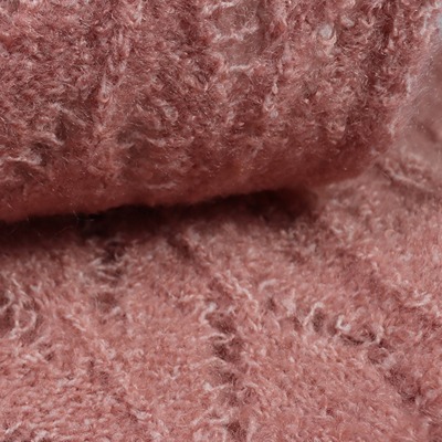 Mossy Yarn 69%Acrylic 25%Polyester 6%Spandex 1/14SNm Pink