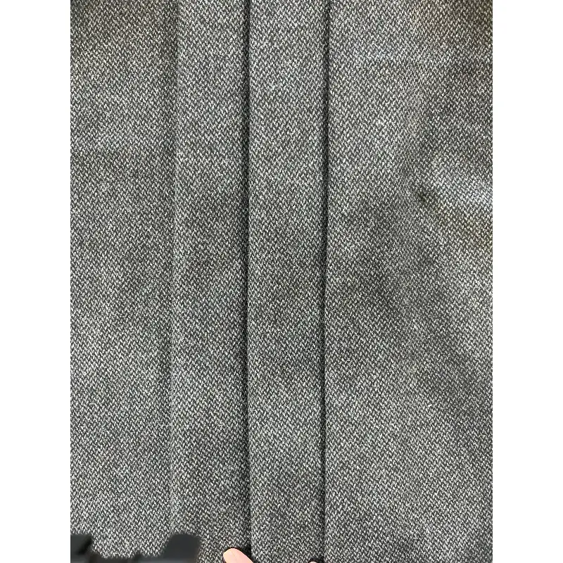 China Fabric  Woolen Herringbone Woolen Wool Polyester Chemical Fiber 黑灰小人字 color buy from China wholesaler bulk order at wholesale price free worldwide shipping Alibaba