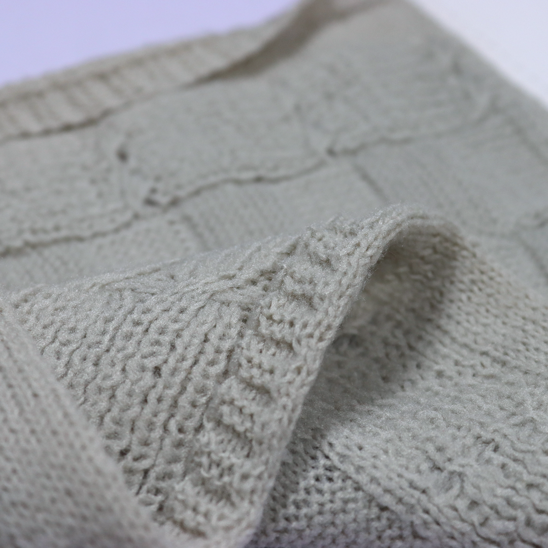 China Yarn for Knitted Jacket (Sweater),Hoodie  (Sweater),Half-Zipper Cardigan (Sweater) Mossy Yarn Fancy Yarn Polyester Sky Gray color buy from China wholesaler bulk order at wholesale price free worldwide shipping Alibaba