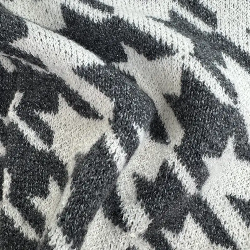 China Yarn for Ladies Vest (Sweater),Men’s Vest (Sweater),Open Cardigan (Sweater),Full-Zipper Cardigan (Sweater),Crew Neck Pullover (Sweater),Crop Top Pullover (Sweater) Mossy Yarn Fancy Yarn Recycled Polyester Red Black color buy from China wholesaler bulk order at wholesale price free worldwide shipping Alibaba