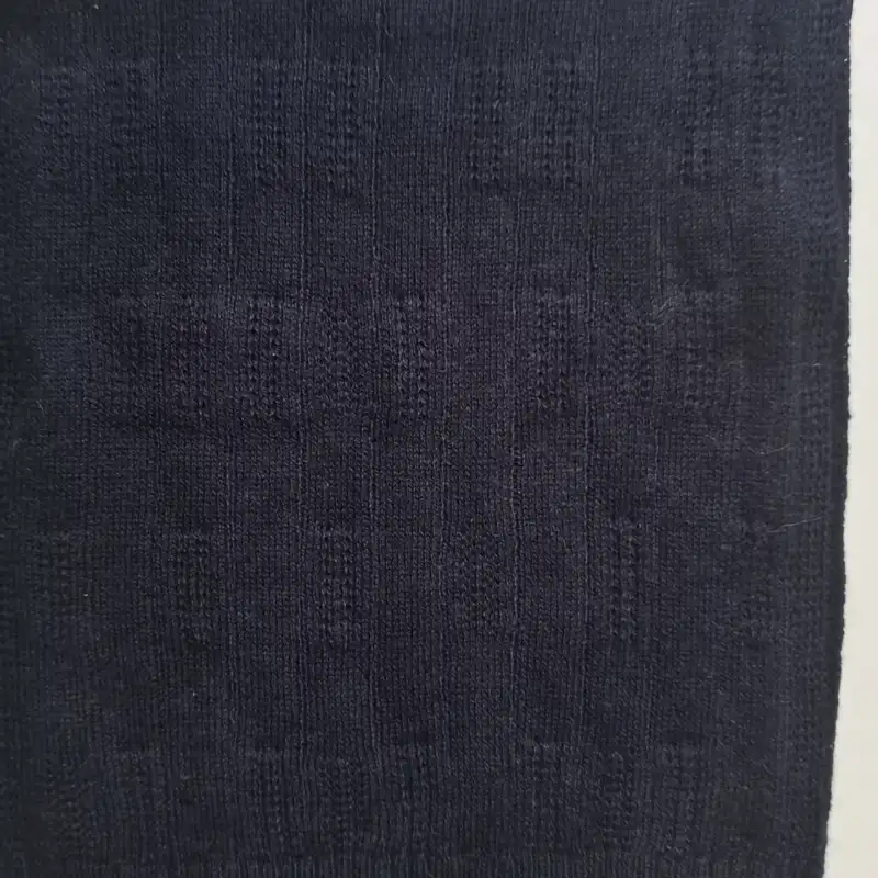 China Yarn for Crop Top,Open Cardigan (Sweater),Full-Zipper Cardigan (Sweater),Half-Zipper Cardigan (Sweater) Semi-Worsted Spun Regular Yarn Cotton Silk White, red, brown color buy from China wholesaler bulk order at wholesale price free worldwide shipping Alibaba