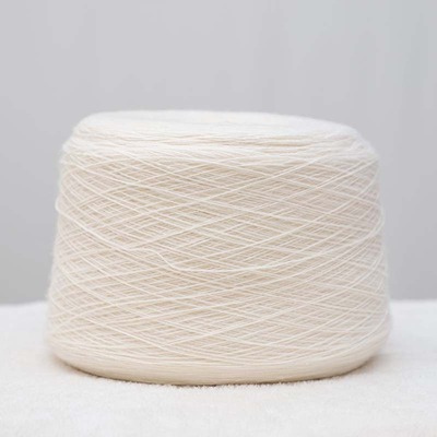 Roving Yarn 90%Acrylic 10%Wool 1/7.5SNm White