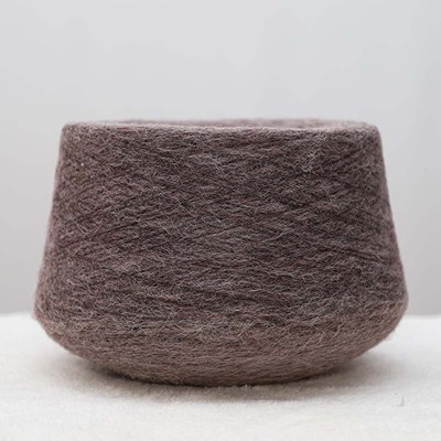 Mossy Yarn 48%Polyester 36%Recycled Polyester 14%Acrylic 2%Spandex 1/8.5SNm Brown