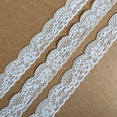 White - Crochet Lace - 2.7 cm - 270 GSM