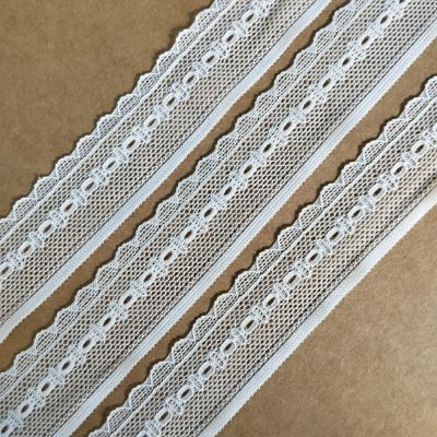 White - Crochet Lace - 3 cm - 270 GSM