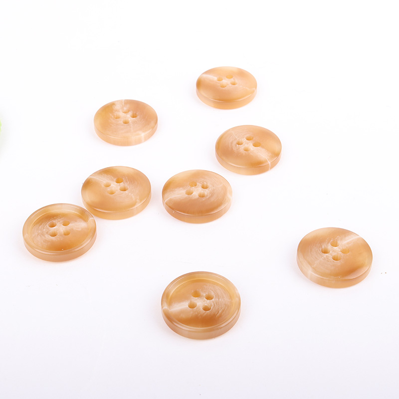 Brown - Resin Button - 32 ligne 20.5 mm