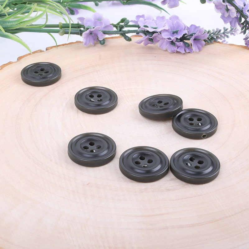 Black - Plastic Button - 32 ligne - 20.5 mm