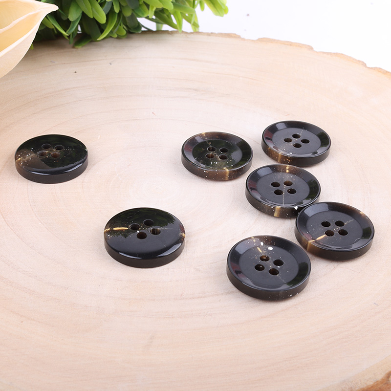 Brown - Resin Button - 32 ligne 20 mm