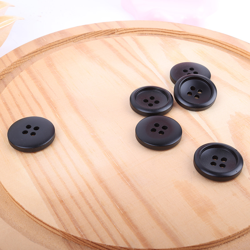 Black - Plastic Button - 32 ligne 20.5 mm