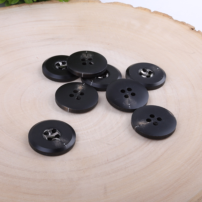 Black - Plastic Button - 32 ligne 20.5 mm