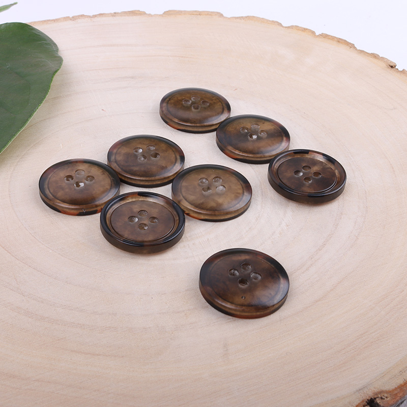 Brown - Resin Button - 32 ligne 20 mm