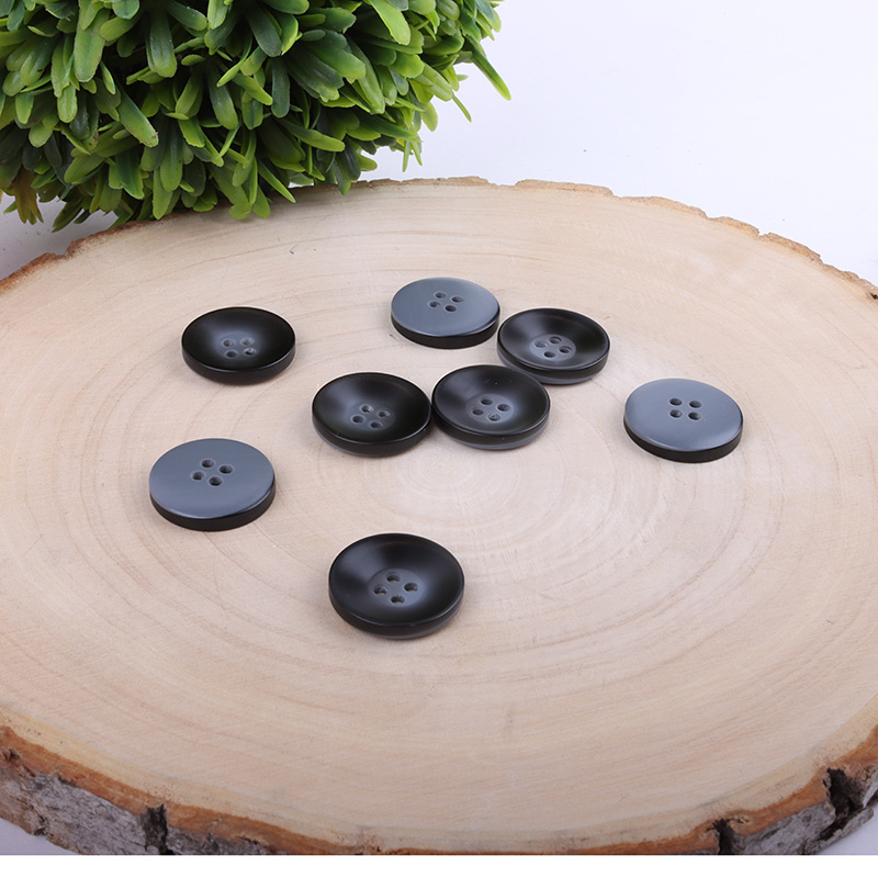 Black - Plastic Button - 32 ligne 20.5 mm