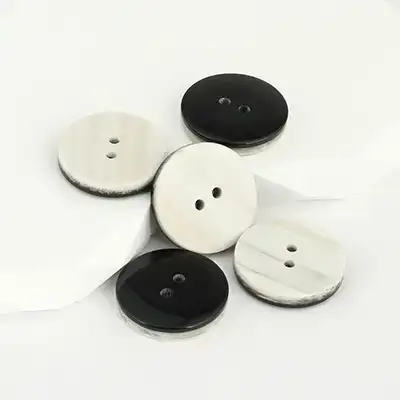 Brown - Resin Button - 32 ligne 20 mm