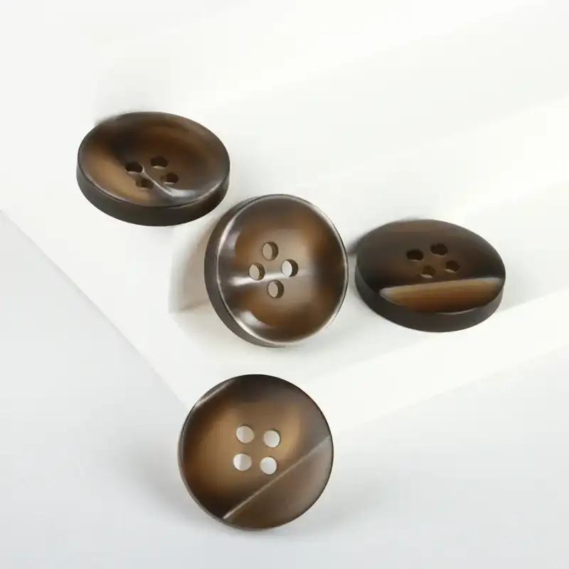 Black - Resin Button - 32 ligne 20 mm