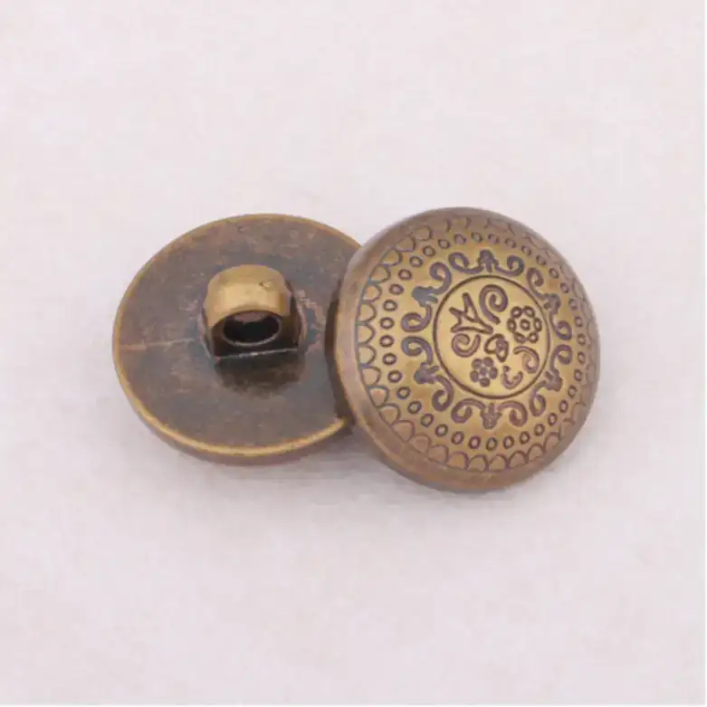 Brass - Plastic Button - 28 ligne 17 mm