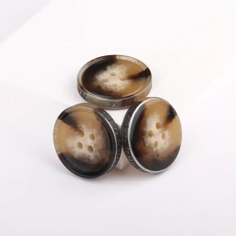 Brown - Resin Button - 40 ligne 25.5 mm