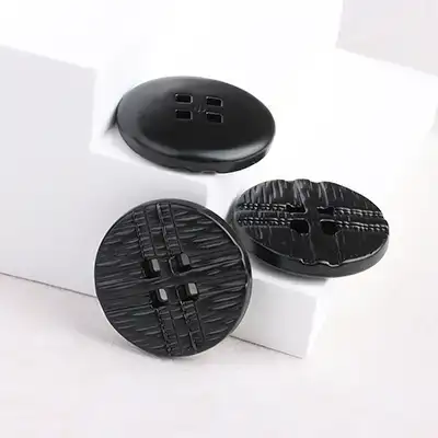 Black - Resin Button - 40 ligne 25.5 mm